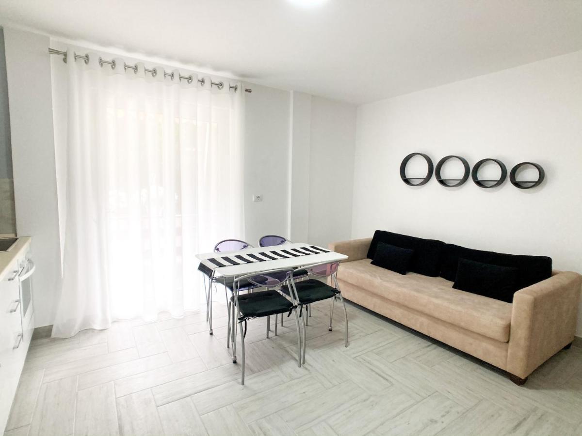 Promo Price September - Home By The Sea 1 Min From The Beach Golem  Eksteriør billede